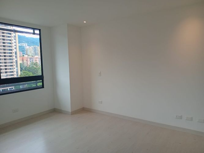 Apartamento de 3 alcobas en venta en El Poblado, Medellín, 120 m² · foto 9 de 20