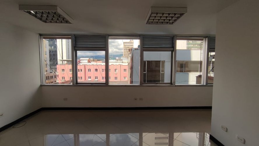 Oficina en arriendo en El Centro, Manizales, 42 m² · foto 6 de 7