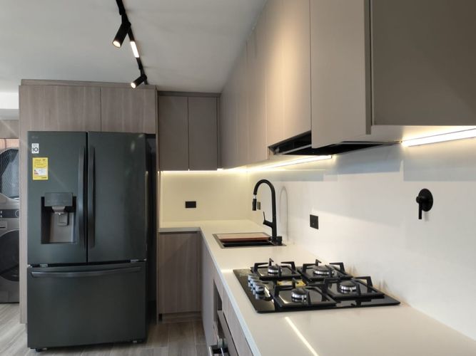 Apartamento de 3 alcobas en venta en El Poblado, Medellín, 105 m² · foto 3 de 19