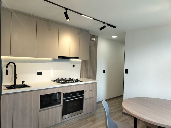 Apartamento de 3 alcobas en venta en El Poblado, Medellín, 105 m² · foto 5 de 19