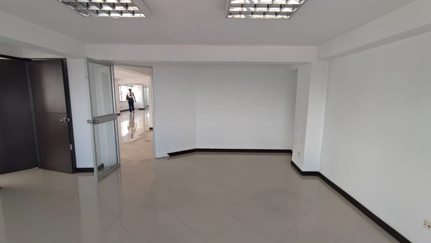 Oficina en arriendo en El Centro, Manizales, 150 m² · foto 8 de 20