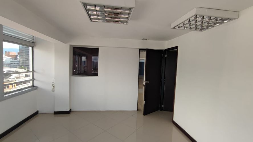 Oficina en arriendo en El Centro, Manizales, 150 m² · foto 10 de 20