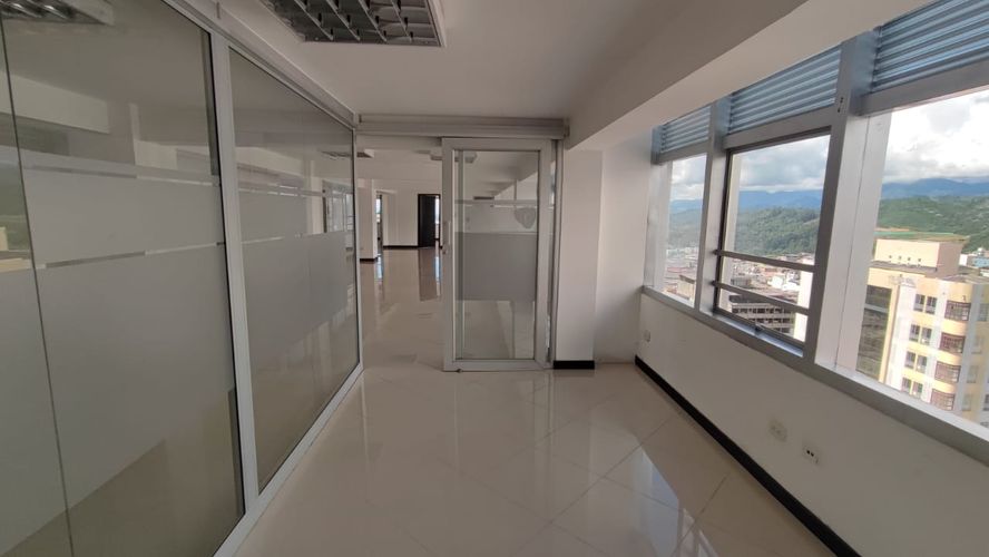 Oficina en arriendo en El Centro, Manizales, 150 m² · foto 17 de 20