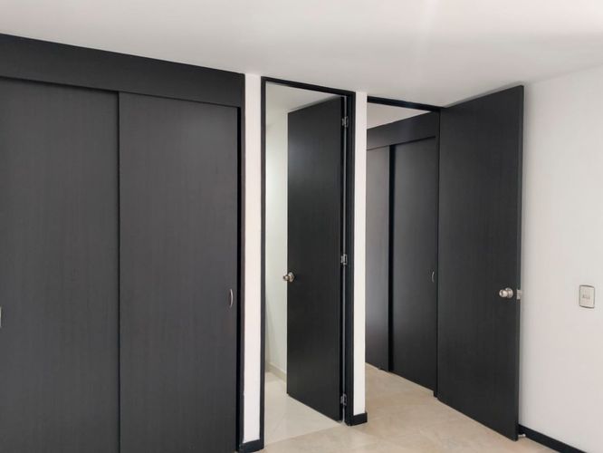 Apartamento de 2 alcobas en arriendo en El Poblado, Medellín, 68 m² · foto 10 de 14