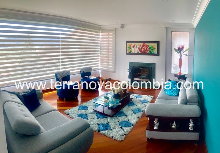 Casa de 5 alcobas en venta en Sotileza, Bogotá, 380 m² · foto 2 de 24