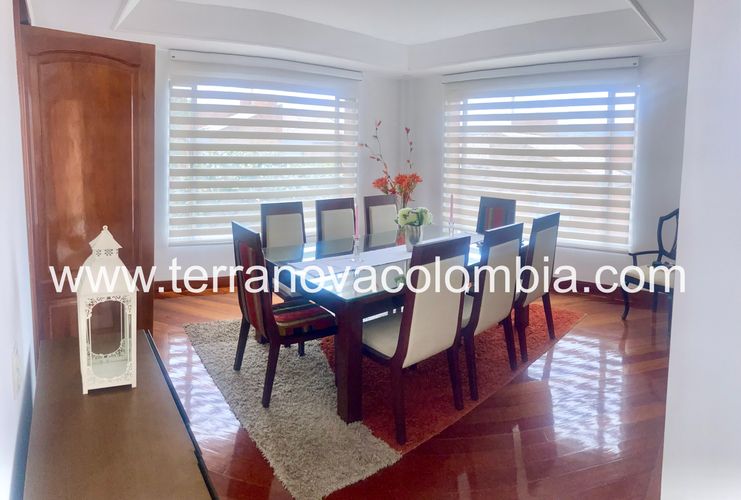 Casa de 5 alcobas en venta en Sotileza, Bogotá, 380 m² · foto 3 de 24