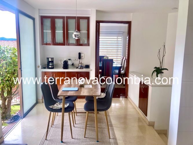 Casa de 5 alcobas en venta en Sotileza, Bogotá, 380 m² · foto 5 de 24