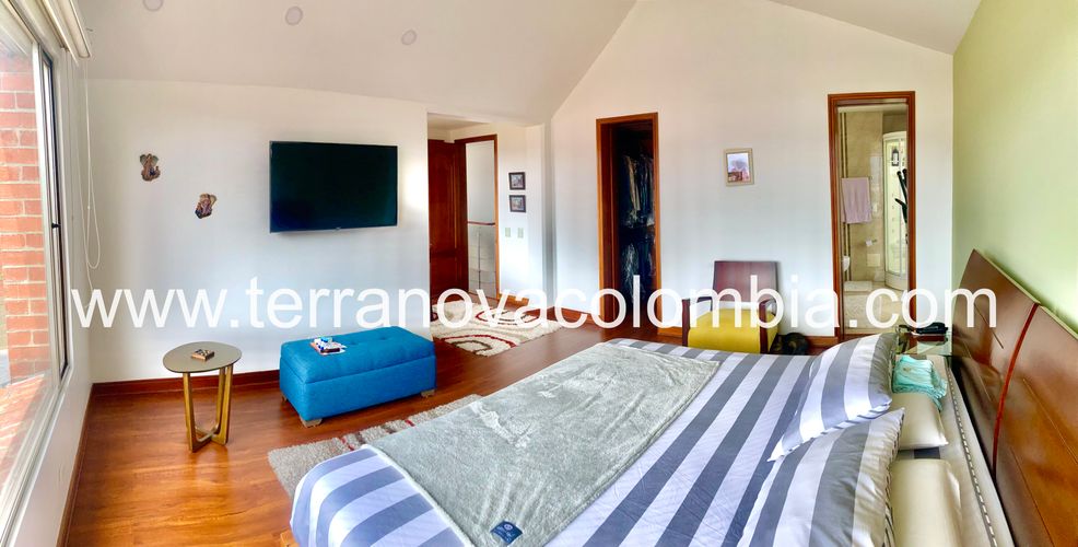 Casa de 5 alcobas en venta en Sotileza, Bogotá, 380 m² · foto 7 de 24