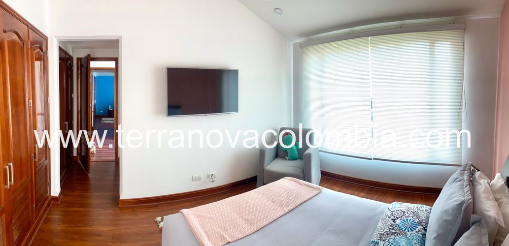 Casa de 5 alcobas en venta en Sotileza, Bogotá, 380 m² · foto 9 de 24