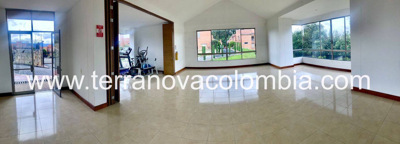 Casa de 5 alcobas en venta en Sotileza, Bogotá, 380 m² · foto 17 de 24