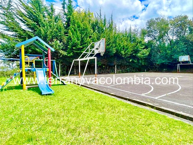 Casa de 5 alcobas en venta en Sotileza, Bogotá, 380 m² · foto 20 de 24