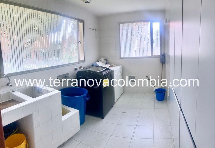 Casa de 5 alcobas en venta en Sotileza, Bogotá, 380 m² · foto 23 de 24