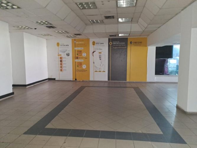Local en arriendo en Centro, Barranquilla, 1500 m² · foto 3 de 24