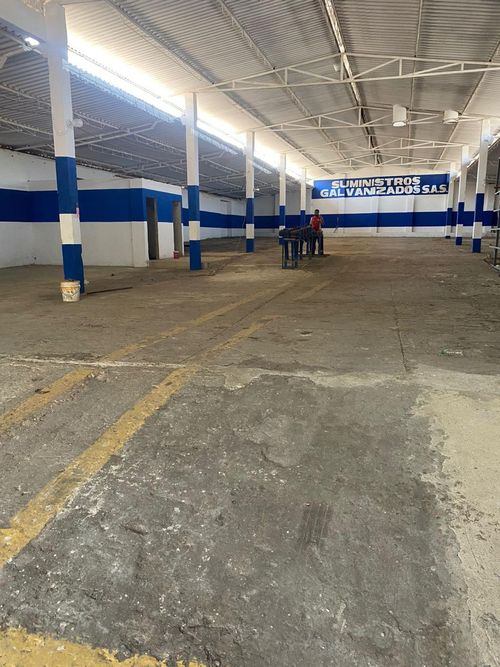Bodega en arriendo en Montecristo, Barranquilla, 1000 m² · foto 2 de 6