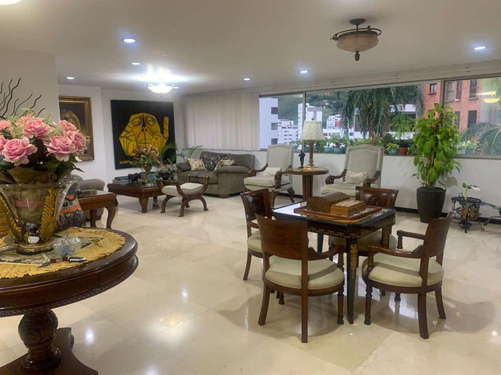 Apartamento en Arriendo en La Arboleda, Cali