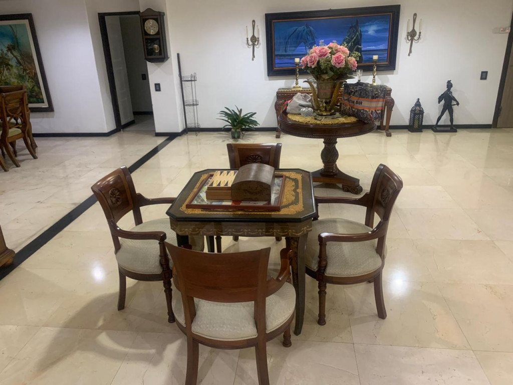Apartamento en venta en La Arboleda, Cali · foto 2 de 24