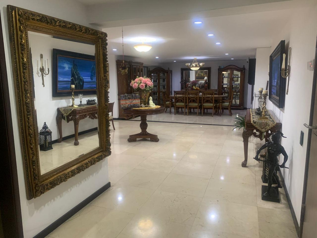 Apartamento en venta en La Arboleda, Cali · foto 17 de 24