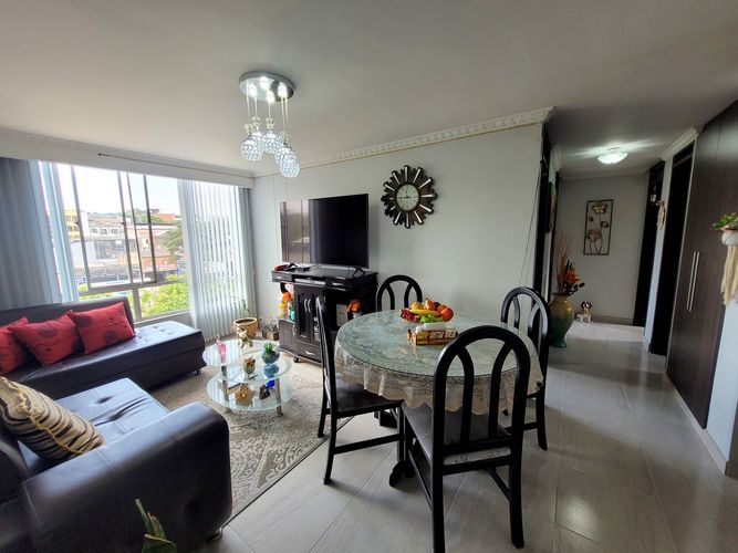 Apartamento de 3 alcobas en venta en La Lorena Iv Etapa, Pereira, 55 m² · foto 2 de 19