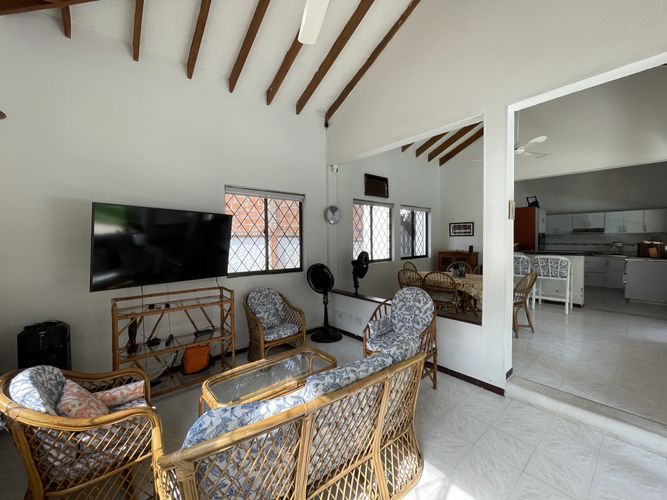 Casa de 4 alcobas en venta en Ricaurte, 180 m² · foto 6 de 23