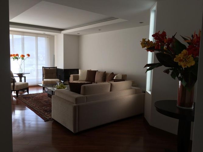 Apartamento de 5 alcobas en venta en Santa Paula, Bogotá, 234 m² · foto 13 de 24