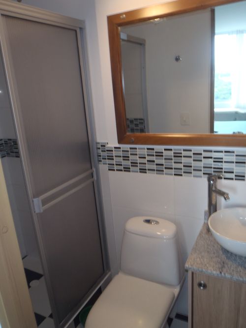 Apartamento de 2 alcobas en venta en Los Profesionales, Armenia, 54 m² · foto 4 de 14