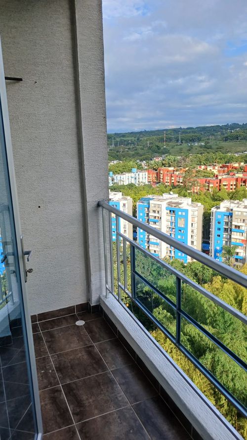 Apartamento de 2 alcobas en venta en Los Profesionales, Armenia, 54 m² · foto 12 de 14