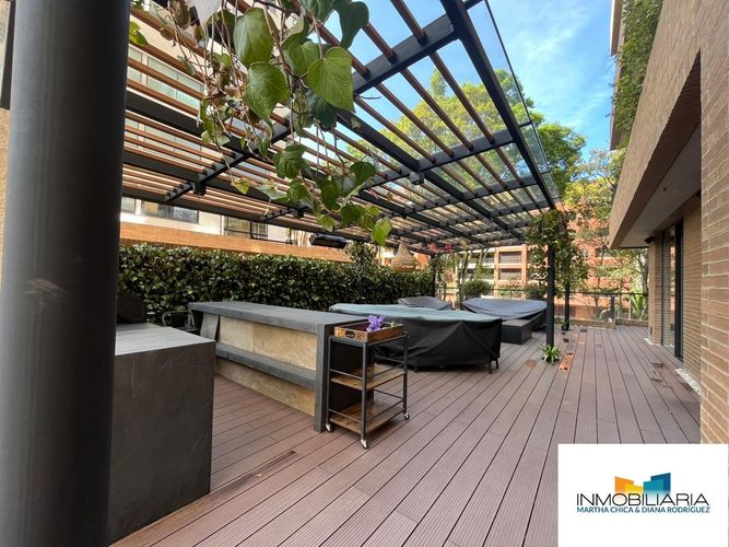 Apartamento de 3 alcobas en venta en Chico, Bogotá, 236 m² · foto 10 de 24