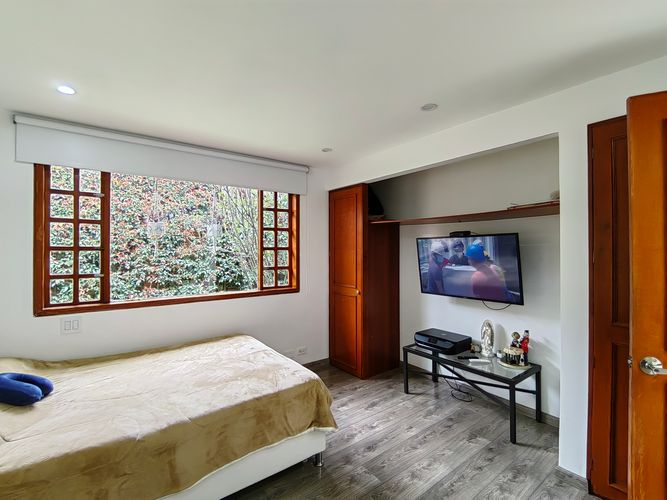 Casa de 3 alcobas en venta en San Jose De Bavaria, Bogotá, 200 m² · foto 12 de 24