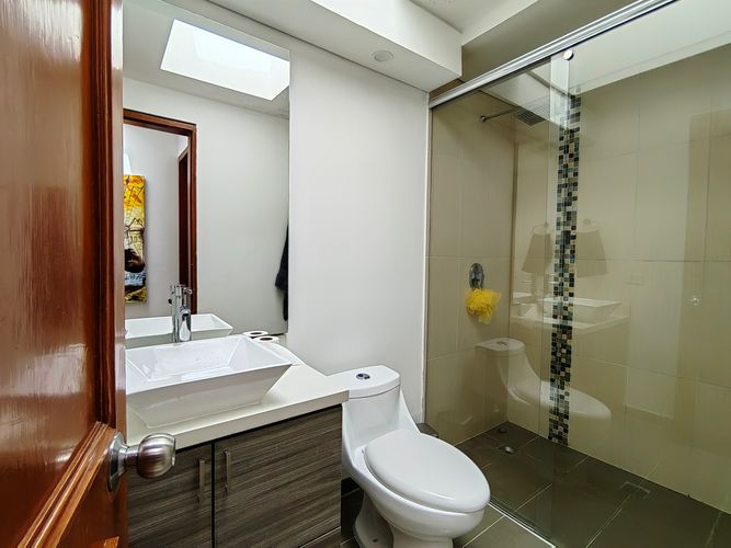 Casa de 3 alcobas en venta en San Jose De Bavaria, Bogotá, 200 m² · foto 13 de 24