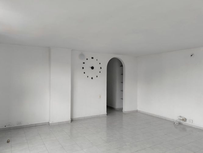 Apartamento de 3 alcobas en arriendo en El Poblado, Medellín, 100 m² · foto 2 de 14