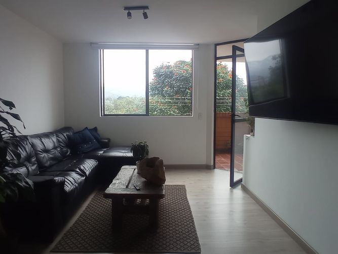 Apartamento de 1 alcoba en arriendo en El Poblado, Medellín, 59 m² · foto 2 de 16