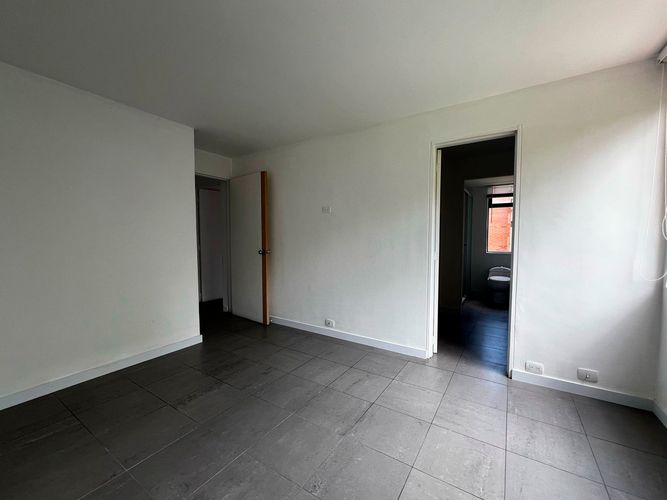 Apartamento de 3 alcobas en venta en El Diamante No. 2, Medellín, 102 m² · foto 9 de 17