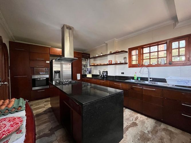 Casa de 3 alcobas en venta en Loma Del Chocho, Envigado, 415 m² · foto 4 de 20