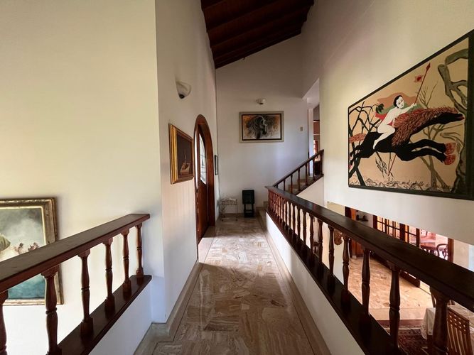 Casa de 3 alcobas en venta en Loma Del Chocho, Envigado, 415 m² · foto 6 de 20