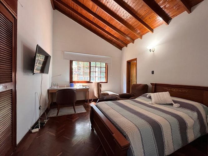 Casa de 3 alcobas en venta en Loma Del Chocho, Envigado, 415 m² · foto 11 de 20