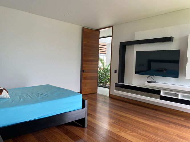 Casa de 5 alcobas en venta en Llano Grande, Rionegro, 800 m² · foto 11 de 18