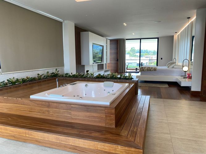 Casa de 5 alcobas en venta en Llano Grande, Rionegro, 800 m² · foto 16 de 18