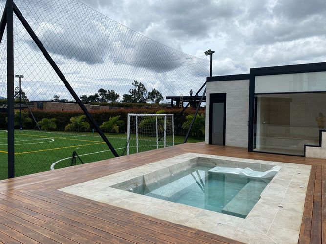 Casa de 5 alcobas en venta en Llano Grande, Rionegro, 800 m² · foto 17 de 18