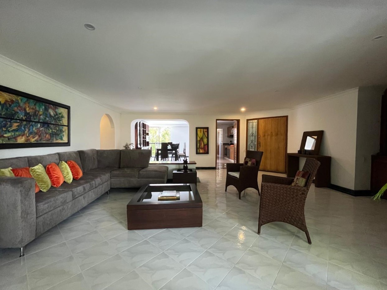 Apartamento en arriendo en El Poblado, Medellín · foto 4 de 20