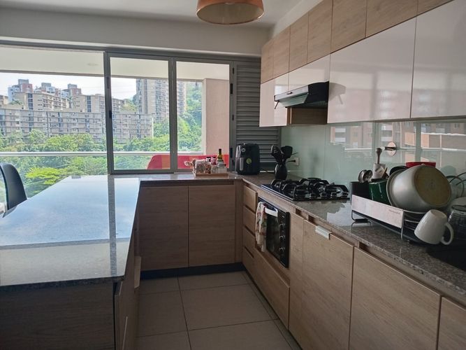 Apartamento de 2 alcobas en arriendo en El Poblado, Medellín, 96 m² · foto 6 de 15