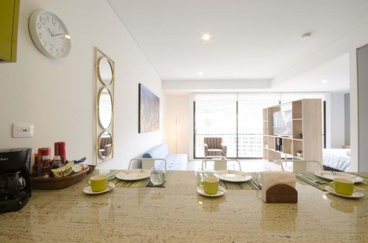 Apartaestudio en venta en La Merced, Bogotá, 53 m² · foto 8 de 24
