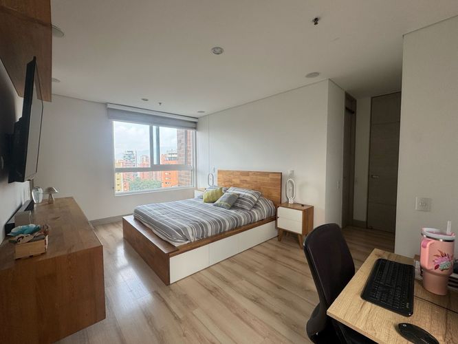 Apartamento de 3 alcobas en venta en El Poblado, Medellín, 152 m² · foto 7 de 13