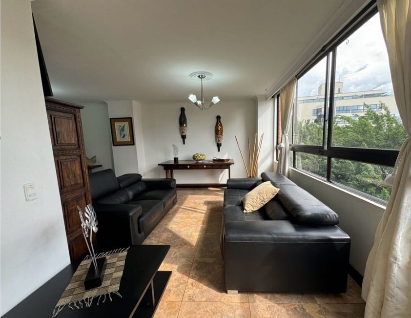 Apartamento en venta en El Poblado, Medellín · foto 6 de 12