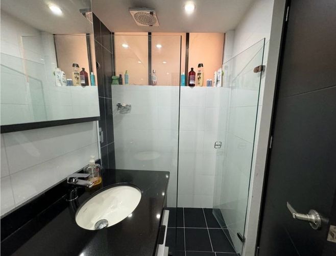 Apartamento en venta en El Poblado, Medellín · foto 11 de 12