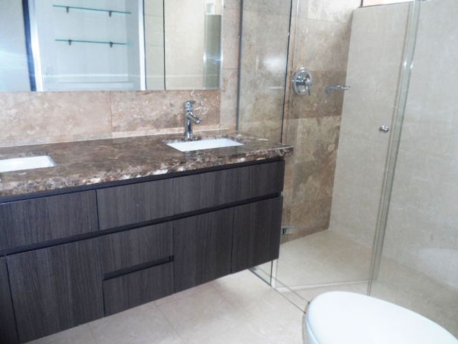 Apartamento de 3 alcobas en arriendo en El Poblado, Medellín, 136 m² · foto 8 de 12