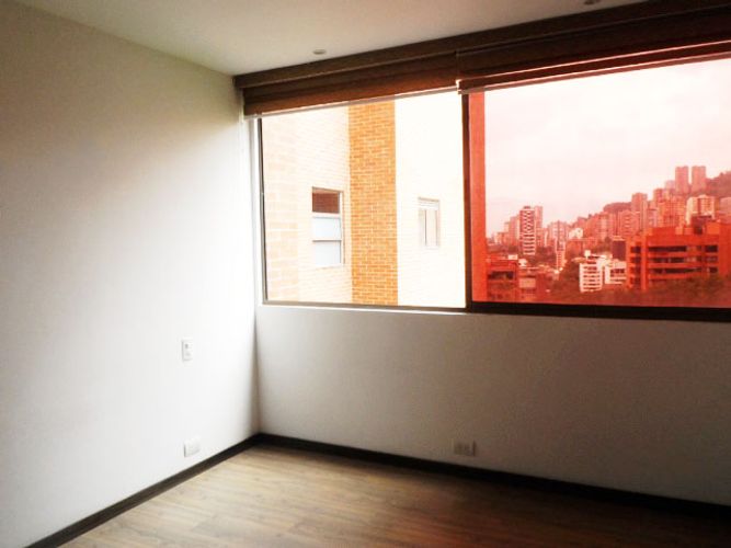 Apartamento de 3 alcobas en arriendo en El Poblado, Medellín, 136 m² · foto 10 de 12