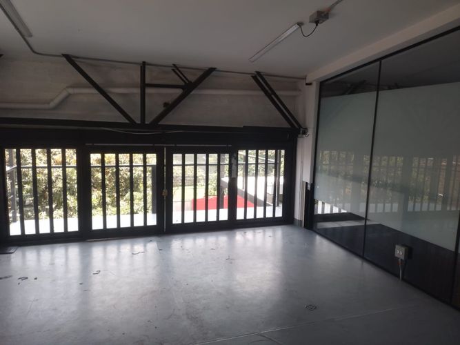Bodega en arriendo en Las Vegas, Envigado, 340 m² · foto 2 de 9