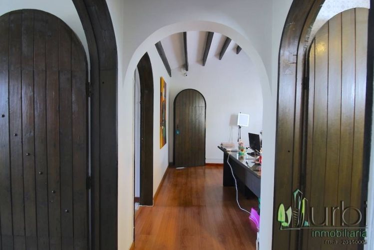 Casa de 7 alcobas en venta en Colina Campestre, Bogotá, 376 m² · foto 16 de 24