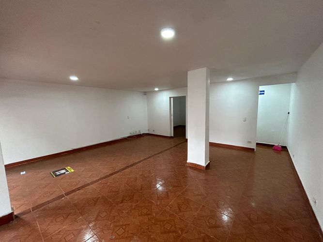 Local en venta en Entre Amigos, Sabaneta, 70 m² · foto 3 de 5