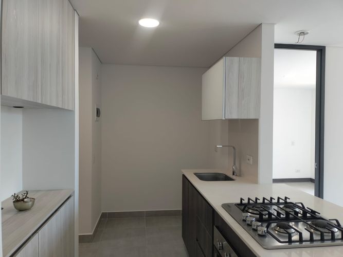 Apartamento de 1 alcoba en arriendo en El Poblado, Medellín, 53 m² · foto 8 de 12